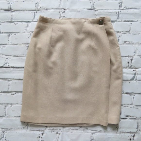 Vintage 1990s Beige Short Wool Crepe Wrap Skirt - Picture 9 of 10
